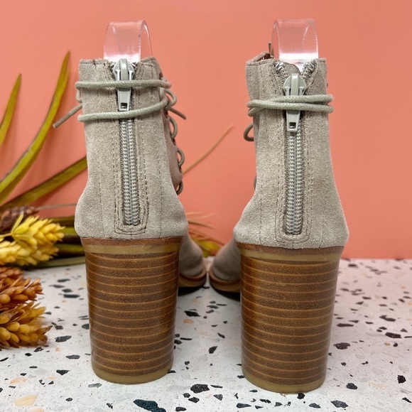 Jeffrey Campbell x Anthropologie Cors Suede Taupe Lace Up Ankle Booties Sz 9.5 - Picture 7 of 12